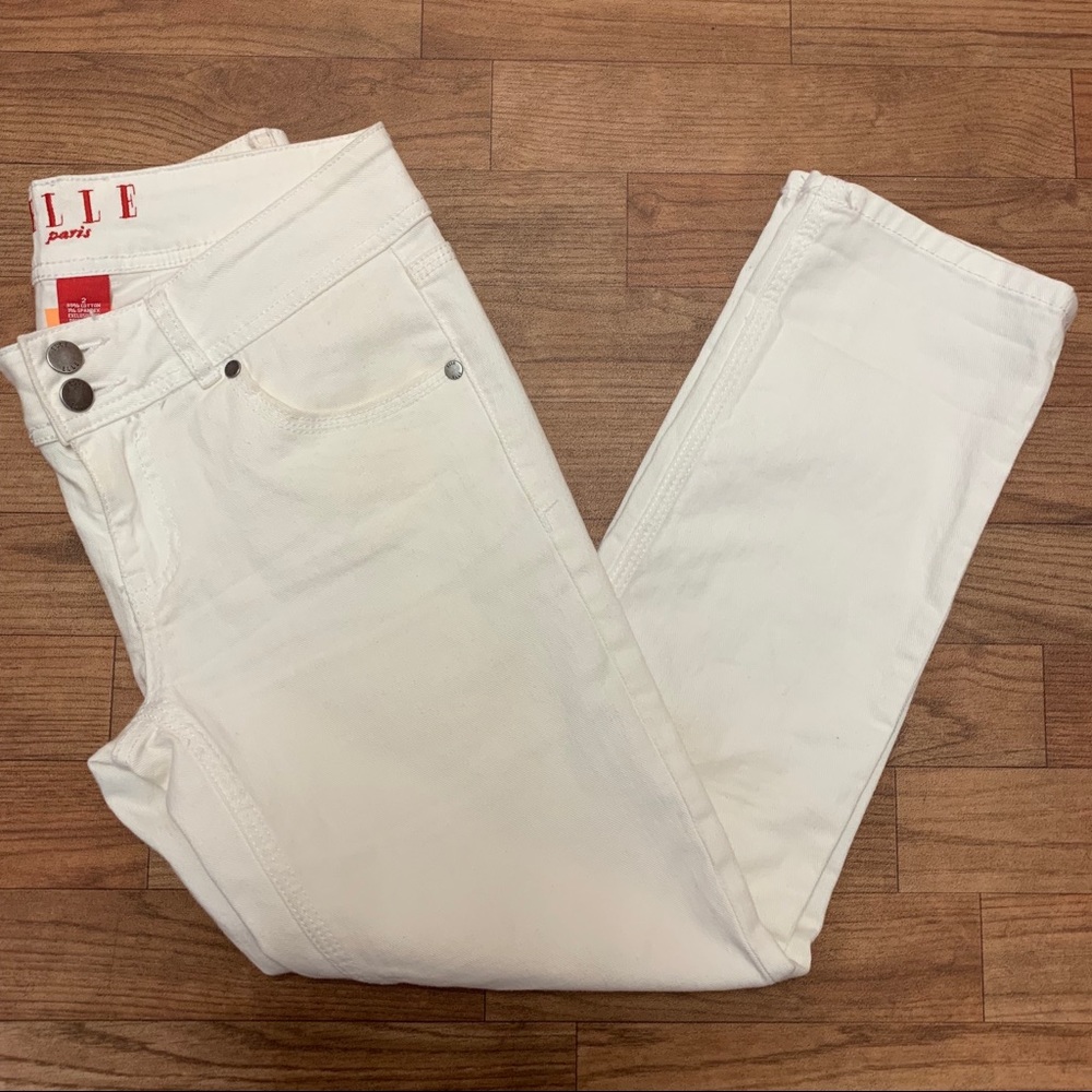 ELLE Paris | White Jeans